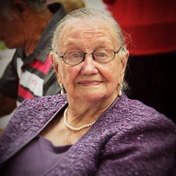 Meet your Posher, Ann - Picture 1 of 1